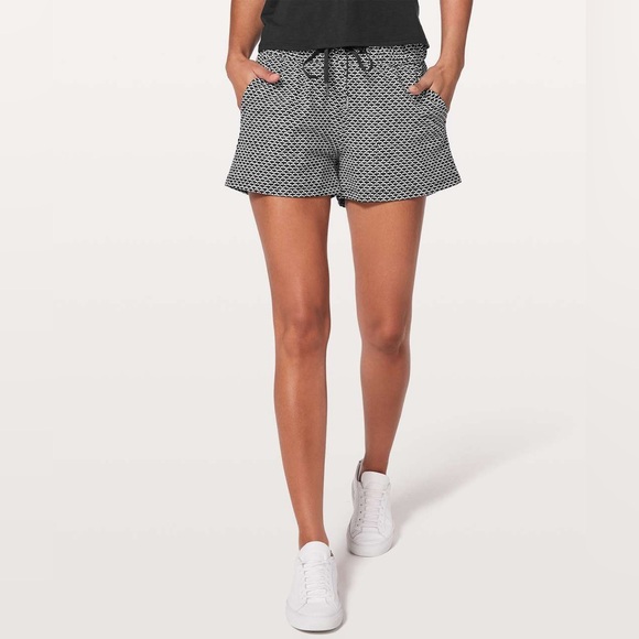 lululemon athletica Pants - Lululemon On The Fly Short *2.5" Monochromic Black 4